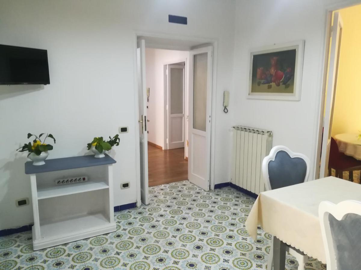 Residenza Regina Margherita Castellammare di Stabia Exterior foto